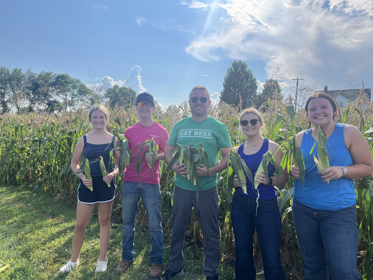 Great to donate sweet corn to Great Crossings FFA today! Several members are already KCTCS students getting an early start with dual credit and another is going into our lineman program next year! Congrats and enjoy the corn for your Farm to Table dinner!