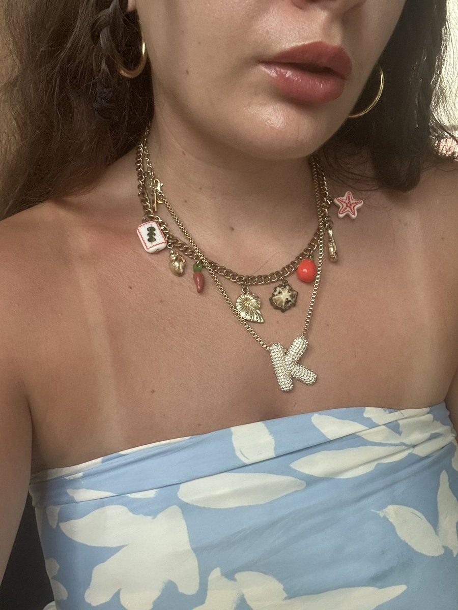 visceraldream's tweet image. My main goal today was to deepen my tan lines #missionaccomplished