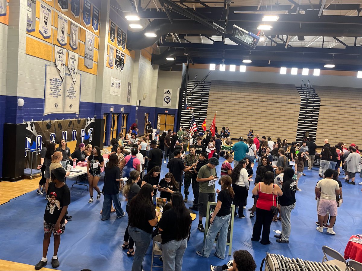 We are so happy to welcome our new and returning students &amp; families to our annual <a href="/ClarkCountySch/">CCSD</a> <a href="/CCSDMagnet/">CCSD Magnet Schools</a> <a href="/CTEinCCSD/">CCSD #CareerTechEd</a> <a href="/DPHS_Jags/">Desert Pines HS</a> Open House, happening tonight until 6pm - it's going to be a great year, Jags!