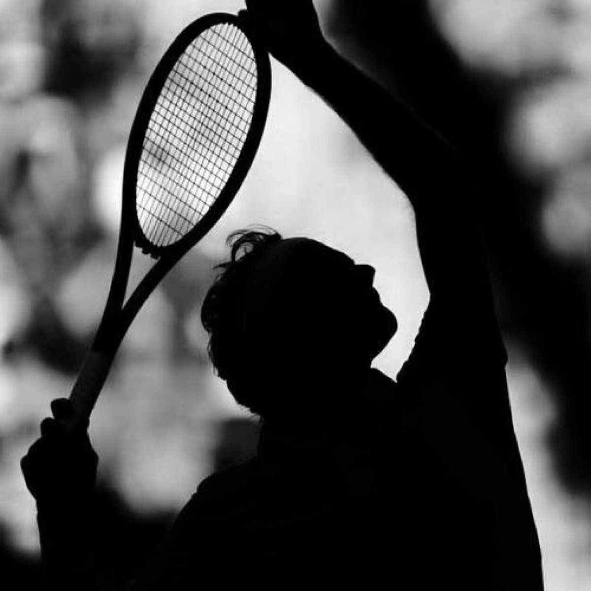 TereBuscalia's tweet photo. Happy birthday to the greatest in tennis history. He taught me a passion I didn't know I had for a sport I was already passionate about. Thank you always, @rogerfederer, my inspiration and my mentor. All the best to you today and always. https://t.co/i0XqtNs9KE