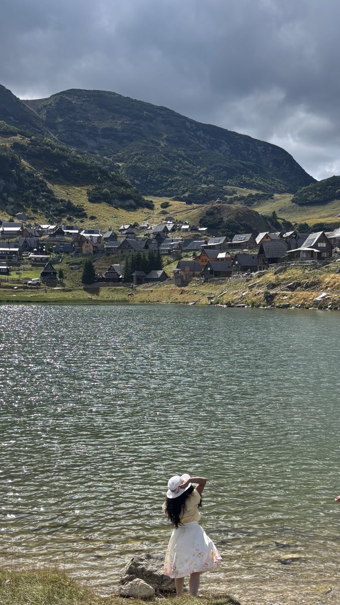 إِيلاف tweet media