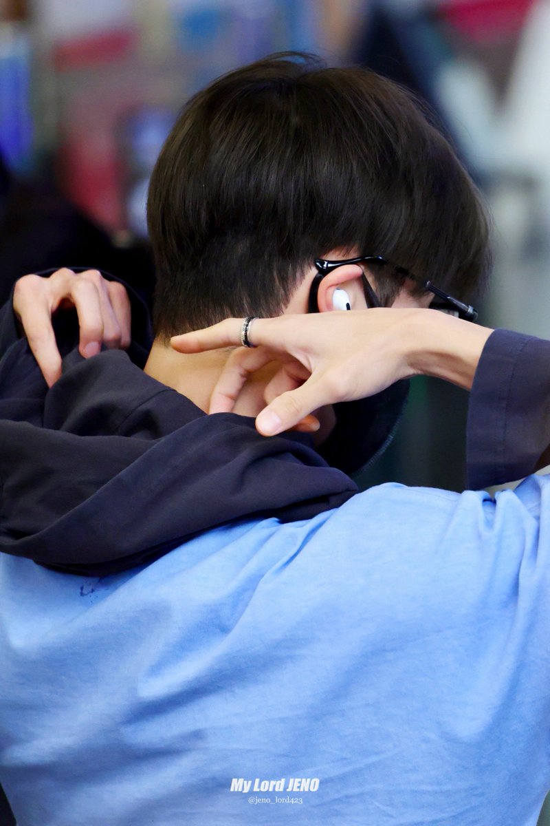jeno_lord423's tweet image. 250808 GMP 흑발제노가 나타낫슨..🖤
#JENO #제노 #NCTDREAM #NCT