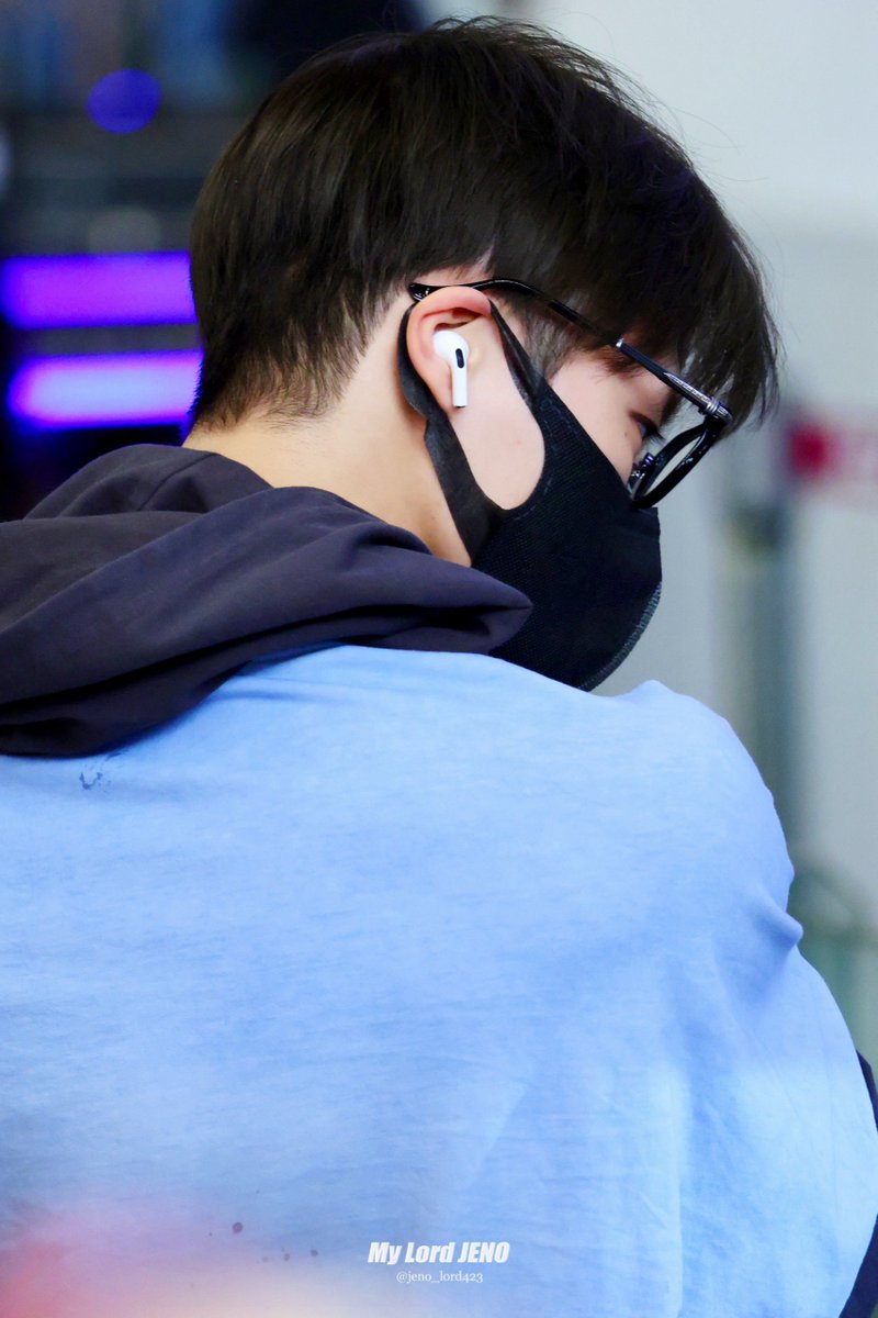 jeno_lord423's tweet image. 250808 GMP 흑발제노가 나타낫슨..🖤
#JENO #제노 #NCTDREAM #NCT
