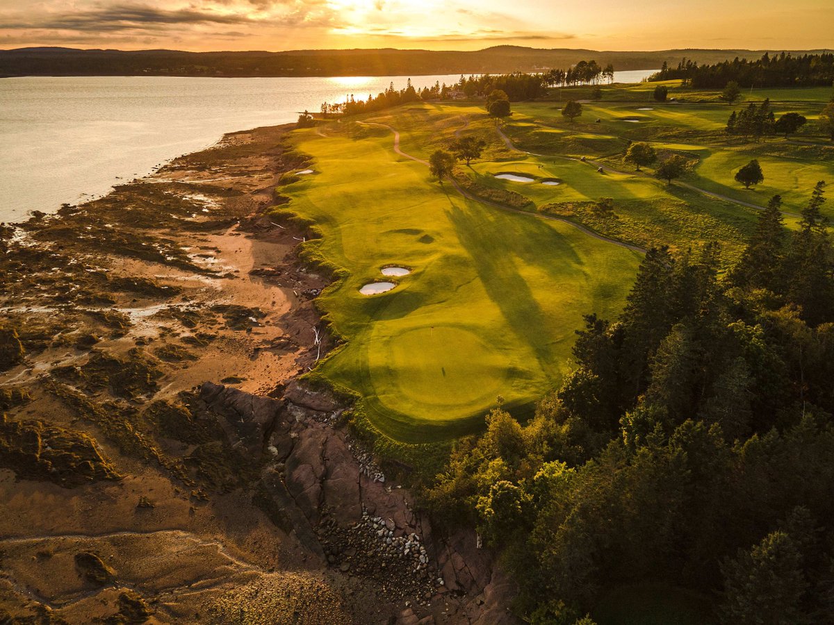 Congratulations to @AlgonquinStAndrews on making SCOREGolf's Top 59 Public Courses!

We can’t wait to have them back Jan 30-Feb 1, 2026 at the Toronto Golf &amp; Travel Show! Check out the full list of courses that made the list here: scoregolf.com/golf-course-ra…