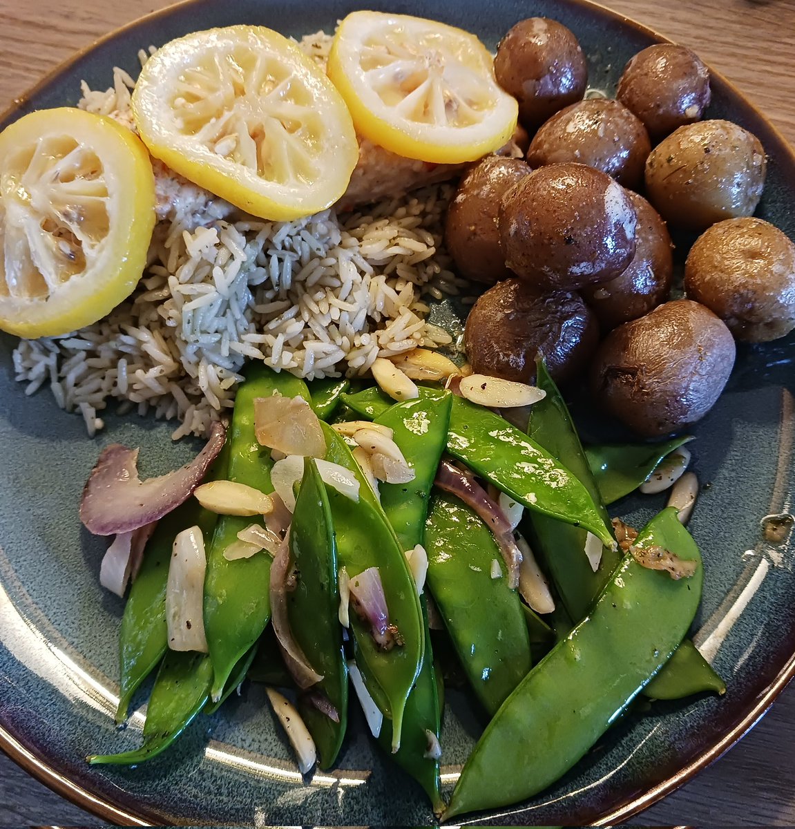 Made a fancy salmon dinner tonight because I'm tired of chicken xD