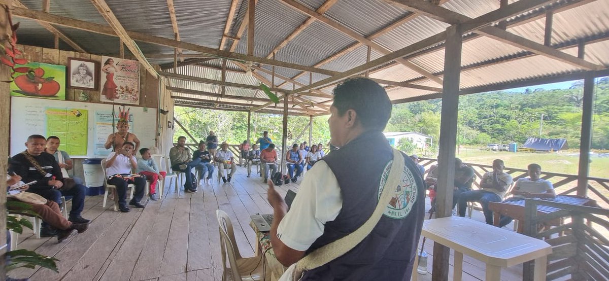 🌿 Desde el corazón del territorio ancestral de Yarumo Pilkuazi, de la organización ACIPAP en Orito Putumayo, la delegación del pueblo Awá UNIPA participó en el comité político de la gran familia Awá.

✊🏽 ¡Por la vida, el territorio y la unidad del pueblo Awá!