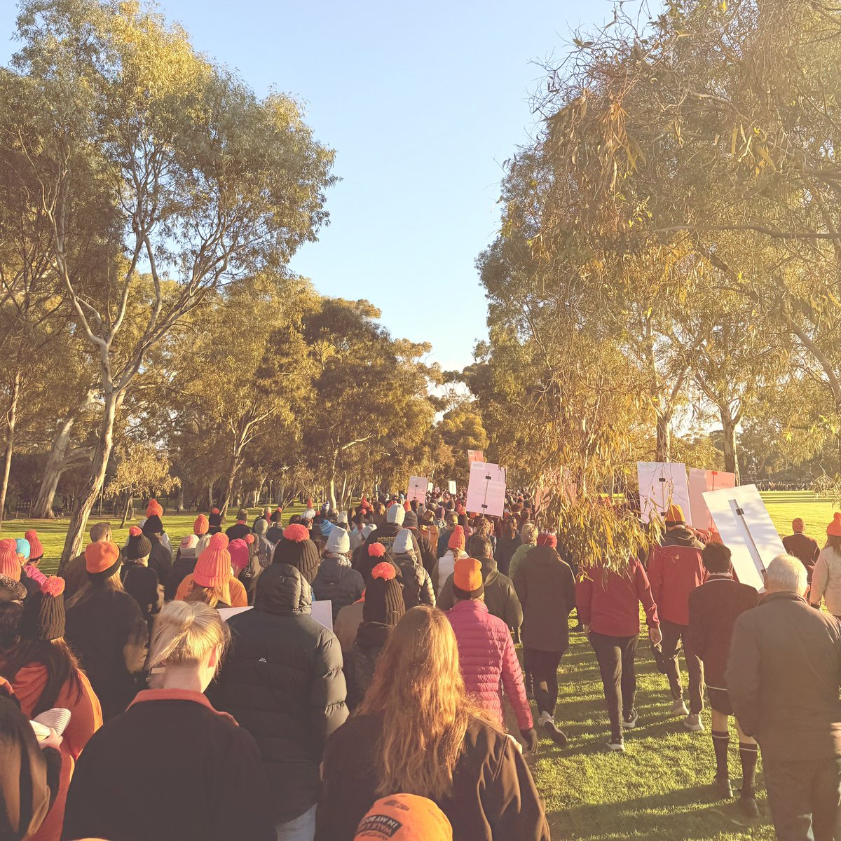 SimJacko's tweet image. Stepping up to end homelessness! 

Walk A Mile — donate $ today.

@HuttStCentre @abcadelaide @nova919 @Channel10AU