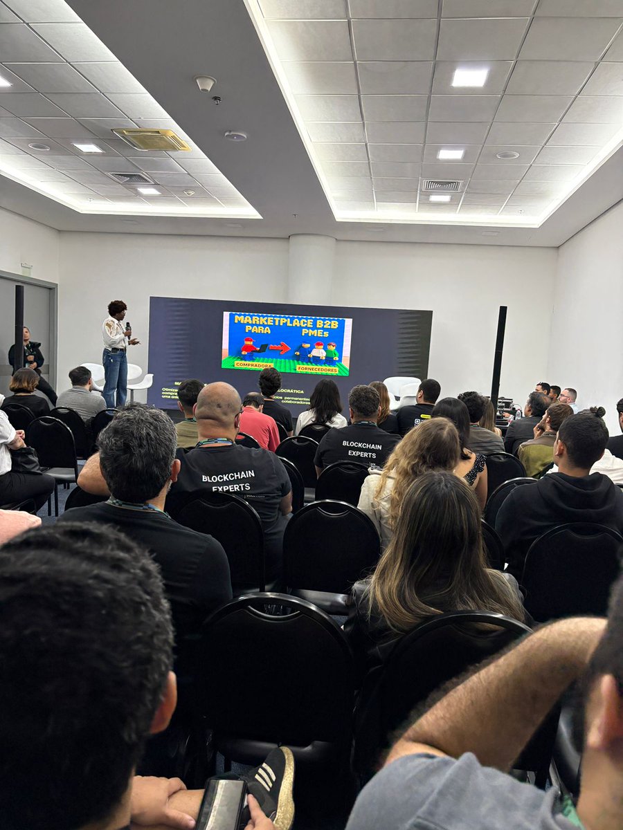 Daniele Rodrigues dos Santos (@danielexptosp) on Twitter photo Hoje apresentei a <a href="/chainflowbr_/">ChainFlow</a> no <a href="/blockchain_rio/">Blockchain.Rio</a> auditório do <a href="/sebrae/">Sebrae</a>. Muito aprendizado e gratidão por essa oportunidade. Obrigada <a href="/gui_bettanin/">Gui</a>, <a href="/criptocoruja/">Coruja Cripto</a> e <a href="/ca/">CΛ</a> Hoje apresentei a <a href="/chainflowbr_/">ChainFlow</a> no <a href="/blockchain_rio/">Blockchain.Rio</a> auditório do <a href="/sebrae/">Sebrae</a>. Muito aprendizado e gratidão por essa oportunidade. Obrigada <a href="/gui_bettanin/">Gui</a>, <a href="/criptocoruja/">Coruja Cripto</a> e <a href="/ca/">CΛ</a>