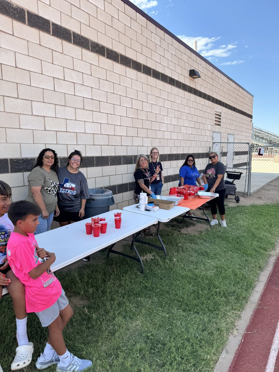 Thank you to our Herd moms for bringing a refreshing snack this afternoon!