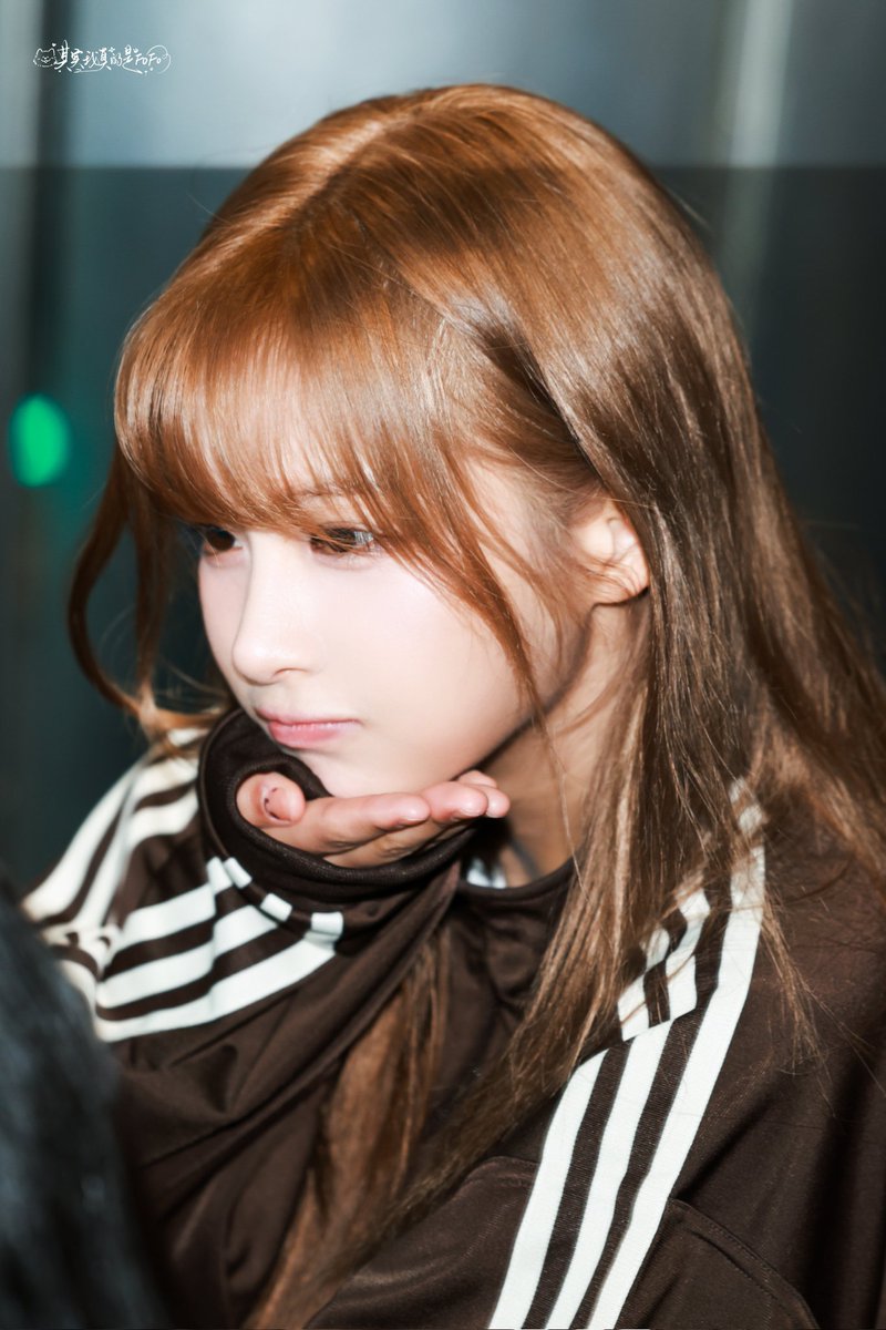 fofo126225's tweet photo. 250807 ICN

#엔믹스 #NMIXX #설윤 #SULLYOON https://t.co/Jzo7cy7wZW