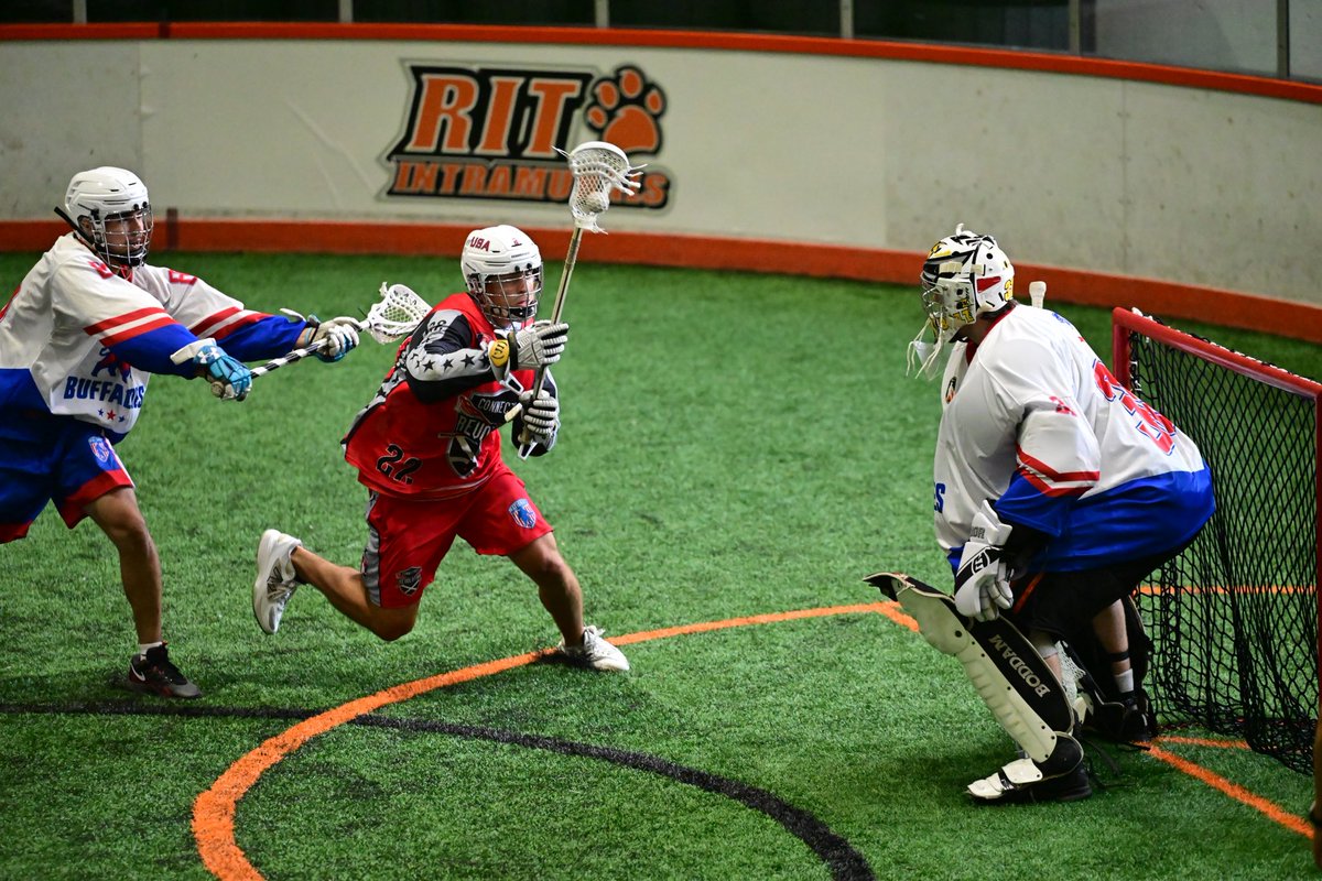 🦬🔥 They lit the fuse. We dropped the hammer. Buffaloes defeat the Revolution 10-6. 

The Herd finish group play 3-0 and clinch their spot in the semifinal tomorrow at 5pm!