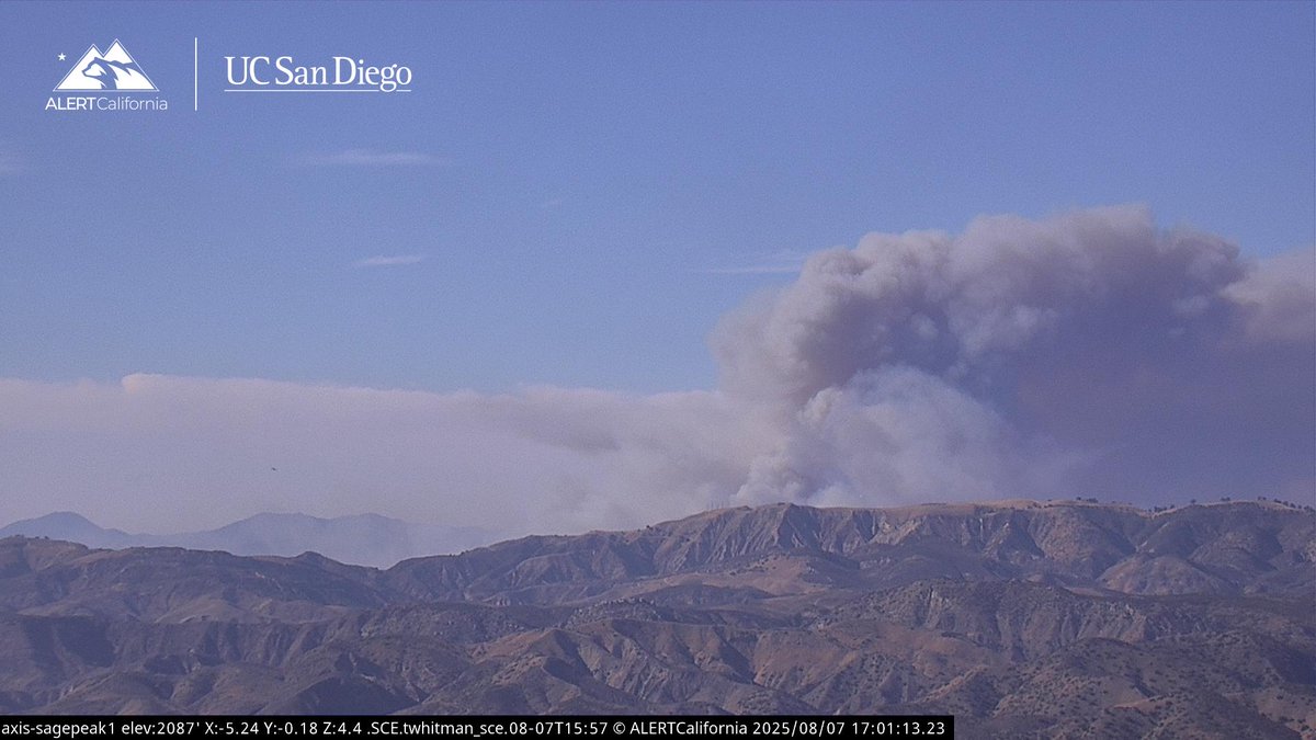 #CanyonFire the plume is starting to stand up now, activity starting to pick up more again as seen in the cameras.