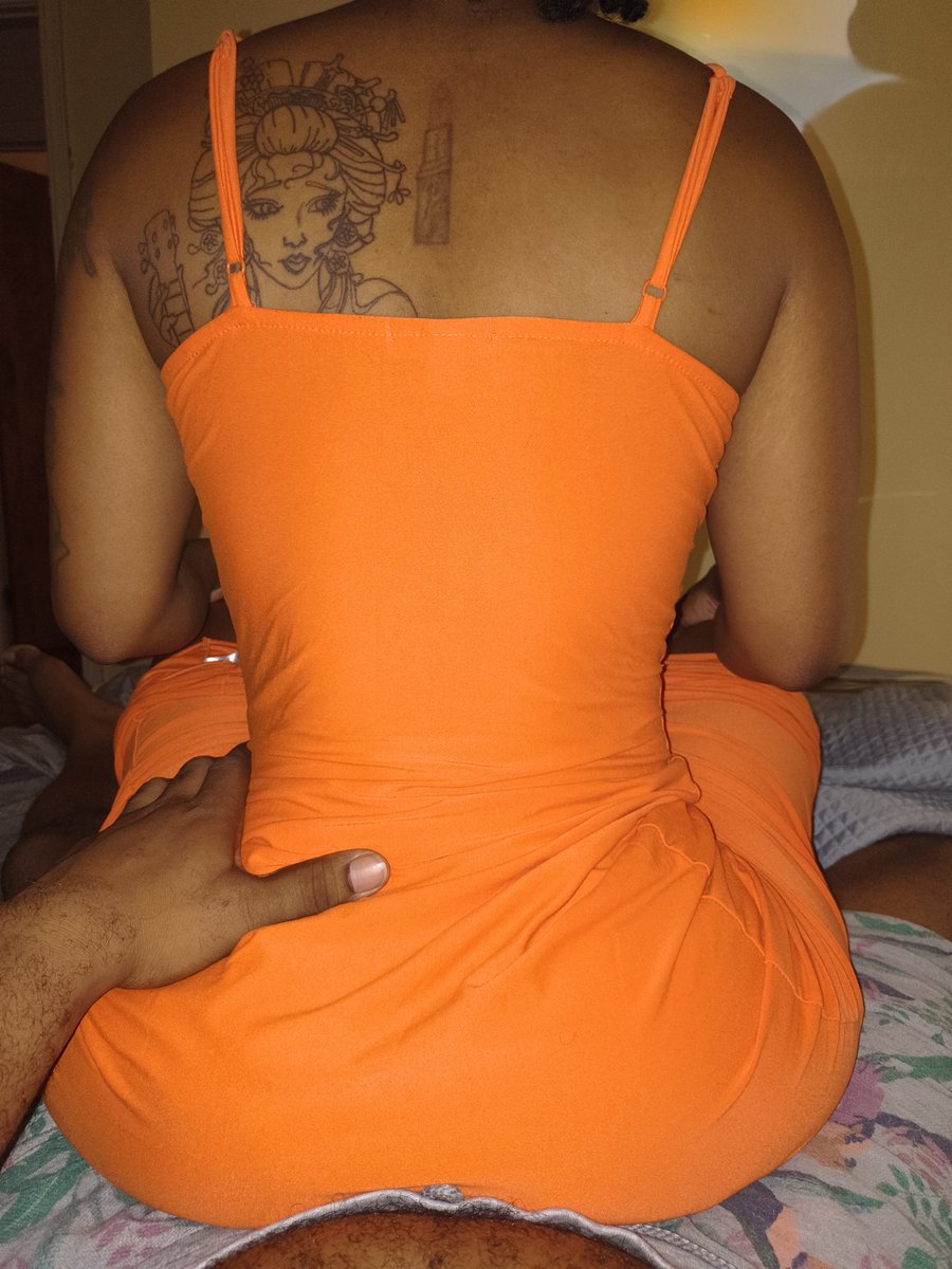 New fine shit, waist to ass ratio is insane