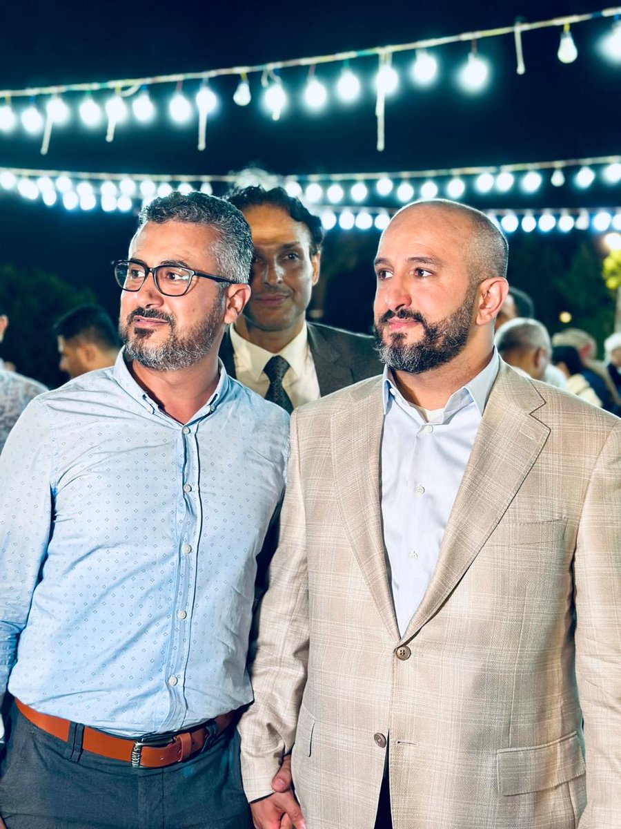 مع بطل من أبطال ديسمبر #صلاح نجل الرئيس علي عبدالله صالح
#صلاح_علي_عبدالله_صالح