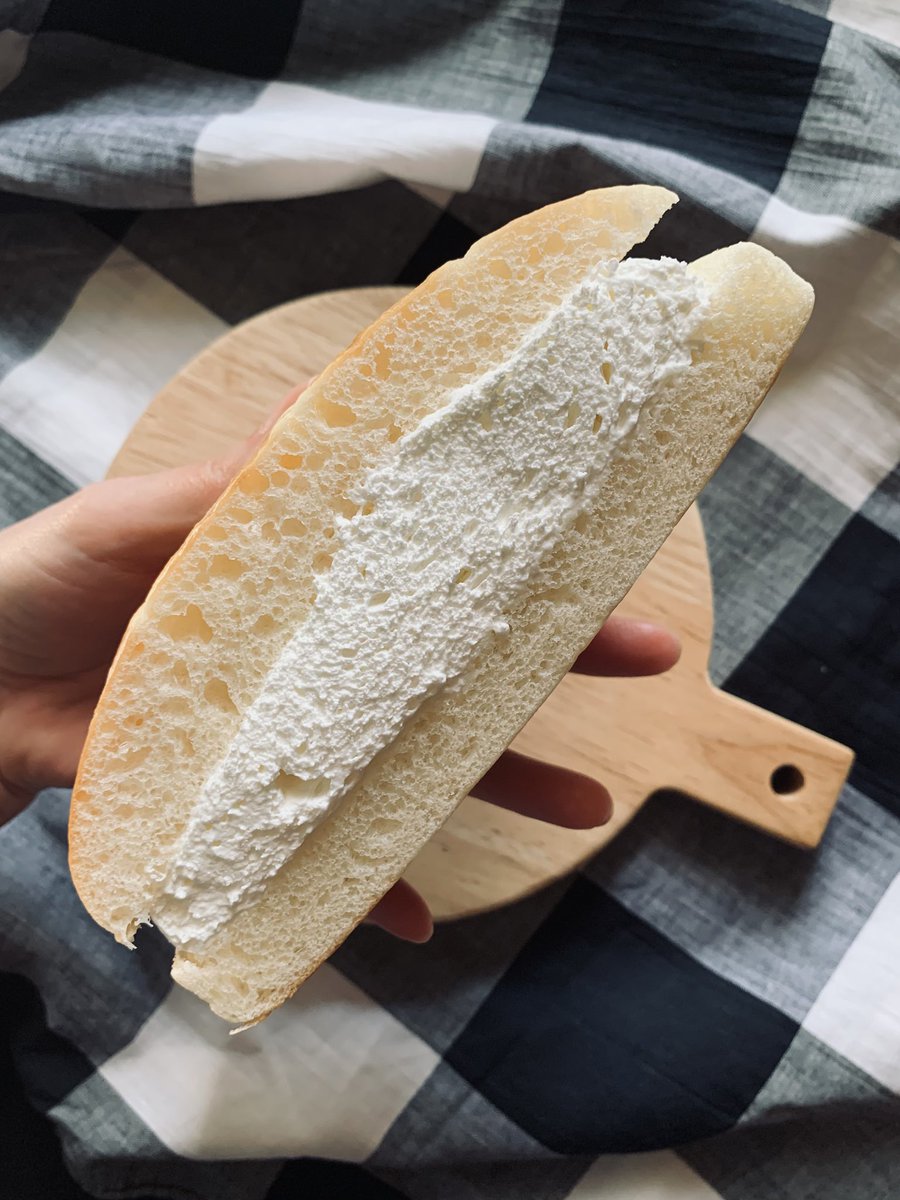 potechiwaususio's tweet image. おやつ。Fruit&amp;amp;Bread SANCHさんの、SANCHの牛乳パン。うまい。この #牛乳パン、たまに食べたくなる。

#長野
#長野市
#FruitandBreadSanch
#Sanch
#フルーツアンドブレッドサンチ
#サンチ