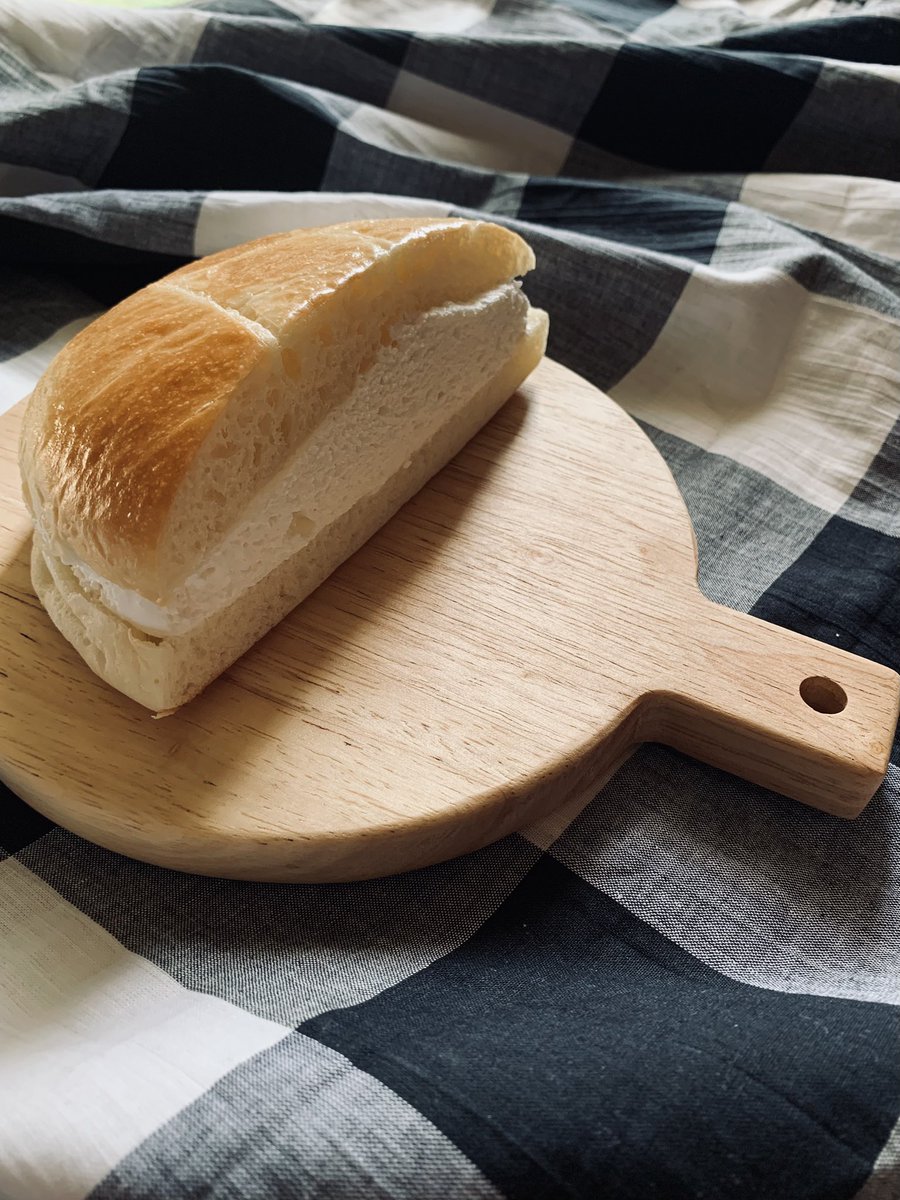 potechiwaususio's tweet image. おやつ。Fruit&amp;amp;Bread SANCHさんの、SANCHの牛乳パン。うまい。この #牛乳パン、たまに食べたくなる。

#長野
#長野市
#FruitandBreadSanch
#Sanch
#フルーツアンドブレッドサンチ
#サンチ