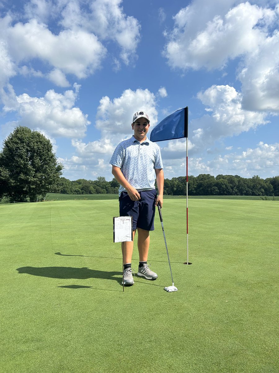 Played in a outing and one the closest to the pin. ( 2 ft )