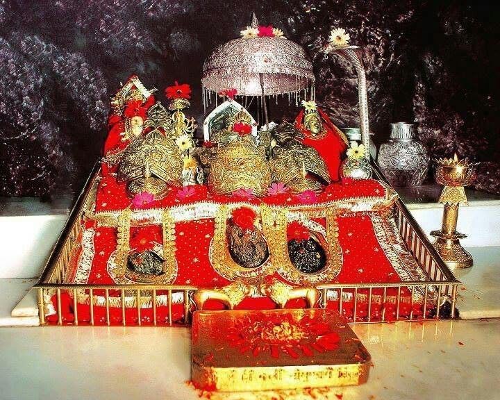 Rupam Sharma (@rupam_sharm) on Twitter photo рдпрд╛ рджреЗрд╡реА рд╕рд░реНрд╡рднреВрддреЗрд╖реБ рд▓рдХреНрд╖реНрдореА рд░реВрдкреЗрдг рд╕рдВрд╕реНрдерд┐рддрд╛ рдирдорд╕реНрддрд╕реНрдП рдирдорд╕реНрддрд╕реНрдП рдирдорд╕реНрддрд╕реНрдП рдирдореЛ рдирдордГ ЁЯЪй
рдорд╛рддрд╛ рд╡реИрд╖реНрдгреЛ рджреЗрд╡реА рдХреА рджрд┐рд╡реНрдп рдЕрд▓реМрдХрд┐рдХ рд╢реНрд░реГрдВрдЧрд╛рд░ рджрд░реНрд╢рди рдХрд░ рд▓реЛ рдЬреАрд╡рди рд╕рд╛рдХрд╛рд░ рд╣реЛ рдЬрд╛рдПрдЧрд╛ тА╝я╕П рдпрд╛ рджреЗрд╡реА рд╕рд░реНрд╡рднреВрддреЗрд╖реБ рд▓рдХреНрд╖реНрдореА рд░реВрдкреЗрдг рд╕рдВрд╕реНрдерд┐рддрд╛ рдирдорд╕реНрддрд╕реНрдП рдирдорд╕реНрддрд╕реНрдП рдирдорд╕реНрддрд╕реНрдП рдирдореЛ рдирдордГ ЁЯЪй
рдорд╛рддрд╛ рд╡реИрд╖реНрдгреЛ рджреЗрд╡реА рдХреА рджрд┐рд╡реНрдп рдЕрд▓реМрдХрд┐рдХ рд╢реНрд░реГрдВрдЧрд╛рд░ рджрд░реНрд╢рди рдХрд░ рд▓реЛ рдЬреАрд╡рди рд╕рд╛рдХрд╛рд░ рд╣реЛ рдЬрд╛рдПрдЧрд╛ тА╝я╕П