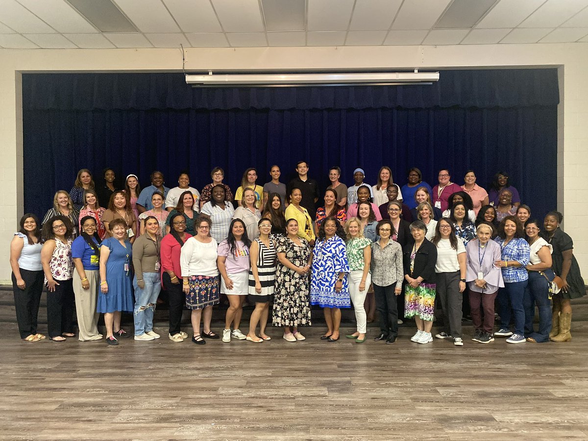 Meet the Teacher night and our Backpack Bash  <a href="/FRERoadrunners/">FRE Roadrunners</a> was a success! It was great to see students and families! Ready to see them even more next week! #RISDDreamBig #RISDBeTheOne