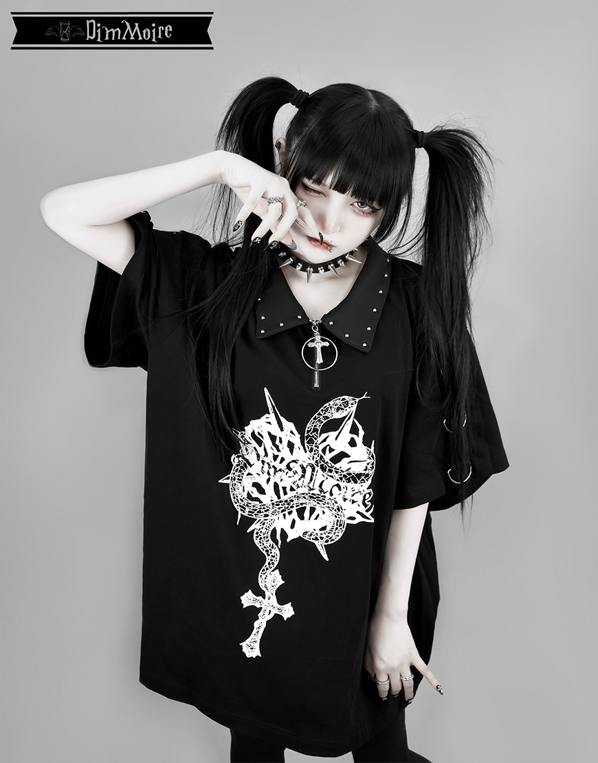NEW ARRIVAL】 DimMoire【ディムモアール】 毒蛇の棺T/全2色 9,570円