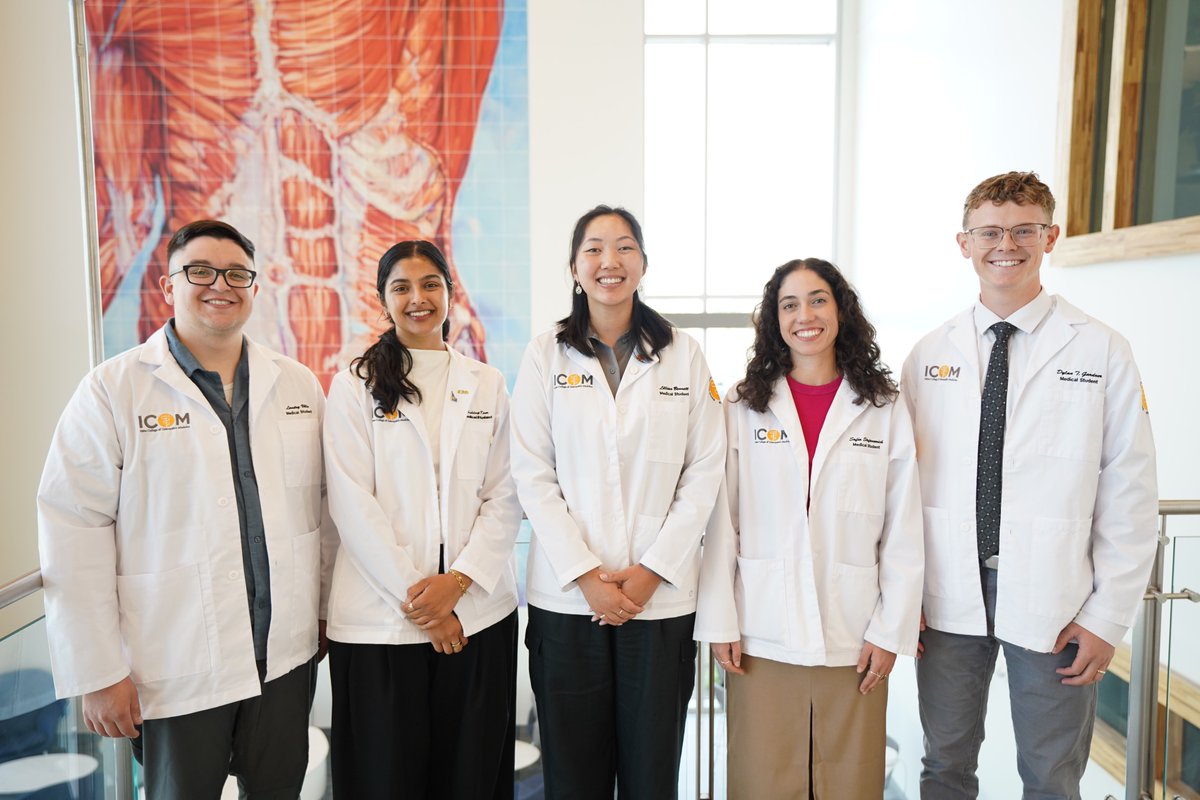 Meet the leadership of ICOM's Student Osteopathic Internal Medicine Association (SOIMA) for the 2025-2026 academic year 👋

(L-R) Student Physicians Landry Villa, Arshdeep Kaur, Lillian Bennett, Sofia Stefanovich, President and Dylan Gardner.