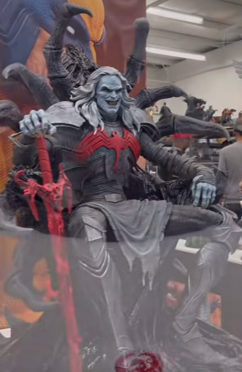 thevenomsite's tweet photo. HERE IT IS

the officially licensed Knull statue by @CollectPCS 

Yeah that’s pretty much perfect https://t.co/w1hi4hciWG