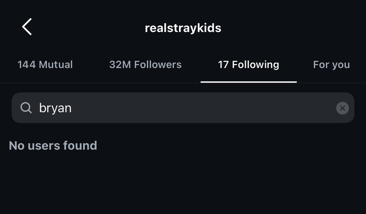 zqstaymx's tweet image. En apoyo a Lesslie Polinesia, la cuenta oficial de stray kids ha dejado de seguir a Bryan Skabeche !!
