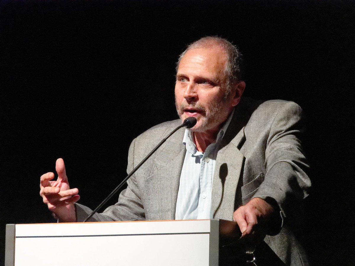 Con mucho pesar, comunicamos el fallecimiento de Carlos H. Acuña, docente e investigador de nuestra Escuela. 

Tuvimos el privilegio de que Carlos haya formado parte de nuestra comunidad, siendo un actor fundamental en su fortalecimiento y expansión.

noticias.unsam.edu.ar/2025/08/07/des…