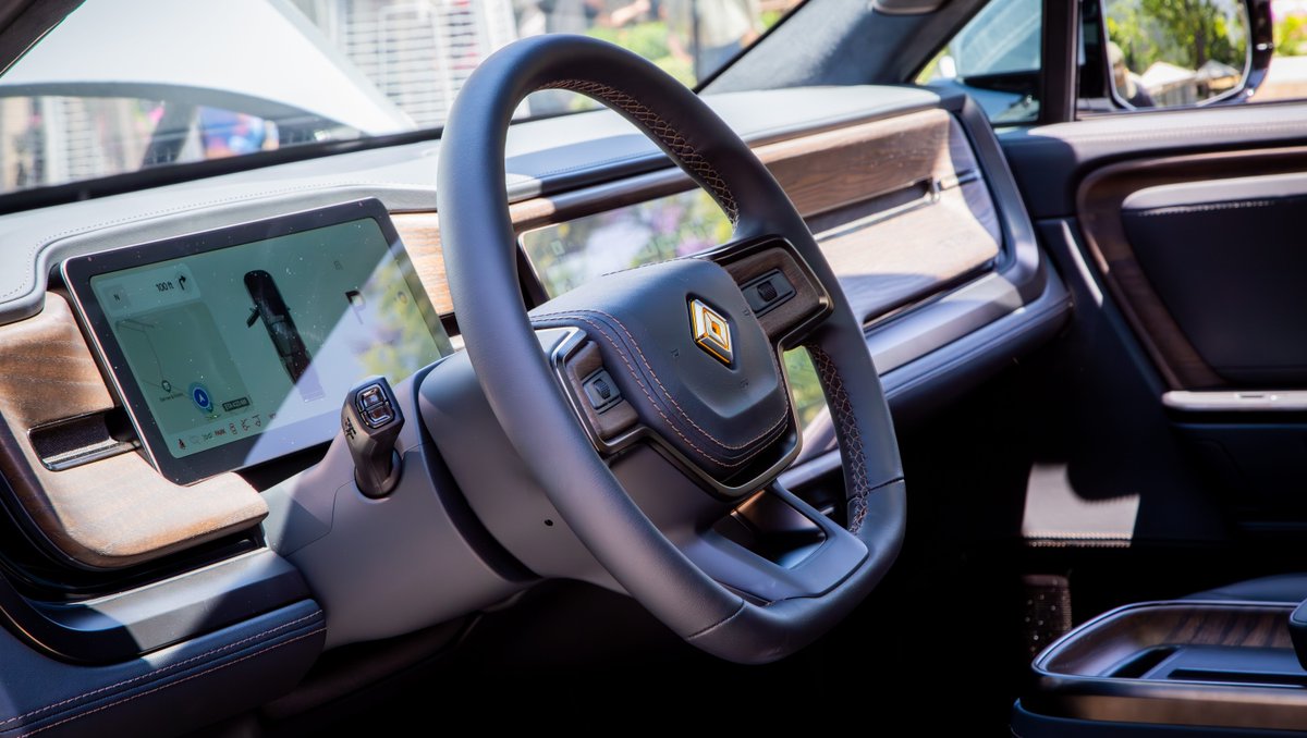 Ride and drive Rivian — the all-electric vehicles designed for adventure. Learn more. the-grove.visitlink.me/-sigxF