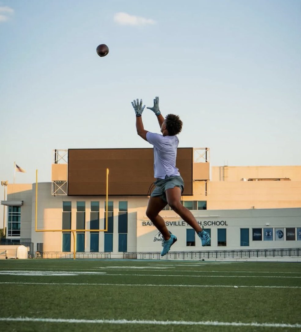 William15Sutton's tweet photo. #Grind #FallCampLoading #LetsGo
@RecruitBruinFB @BartlesvilleFB https://t.co/ML5UkcUoe5