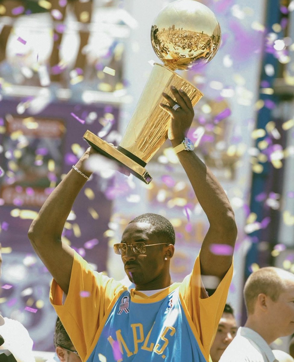 timelesssports_'s tweet photo. 2002. 🏆 https://t.co/mFlMFzhzPD