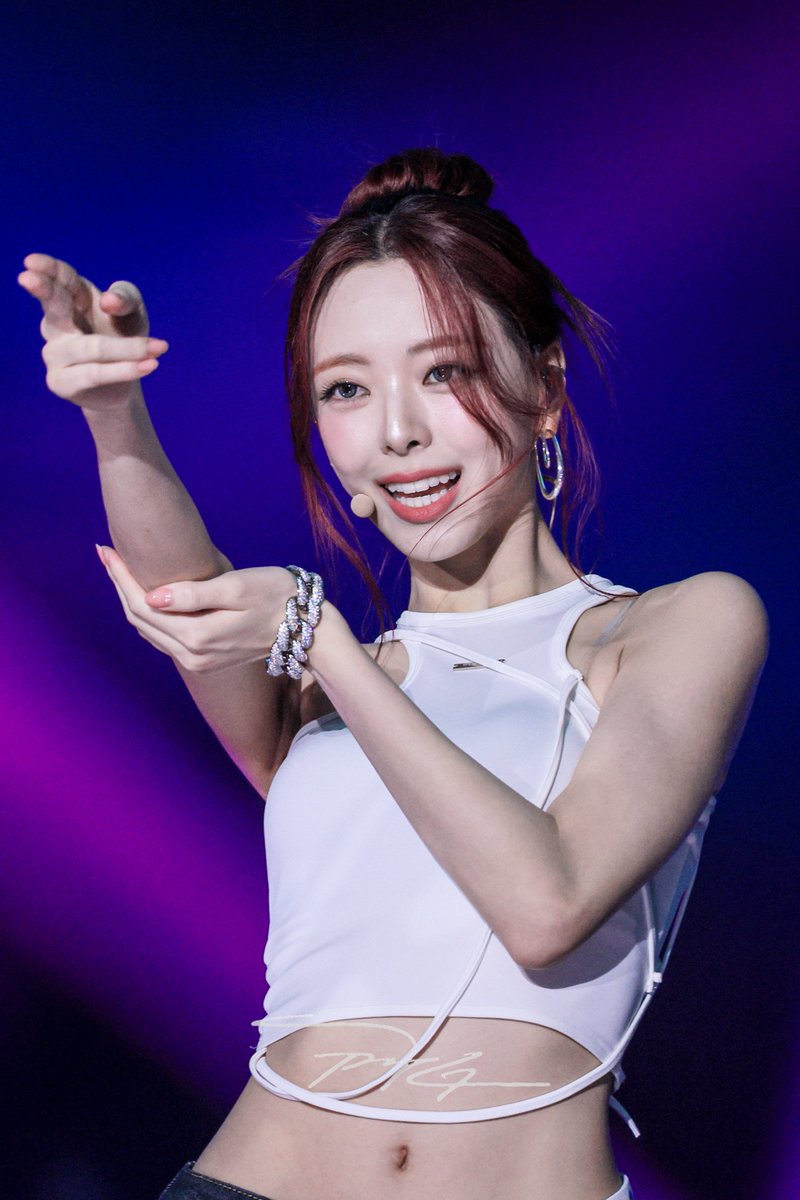 250726 가요대전 썸머
#ITZY #있지 #YUNA #유나  <a href="/ITZYofficial/">ITZY</a>