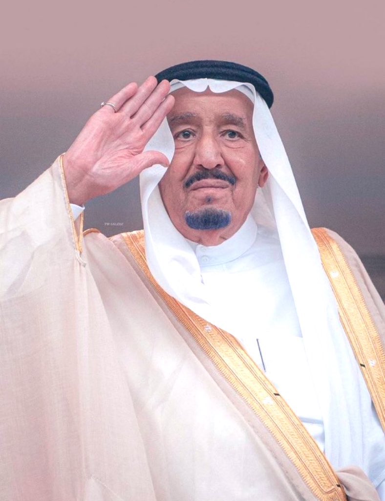 #أبونا_كلنا اللهم احفظه لنا ❤️🇸🇦 . •••