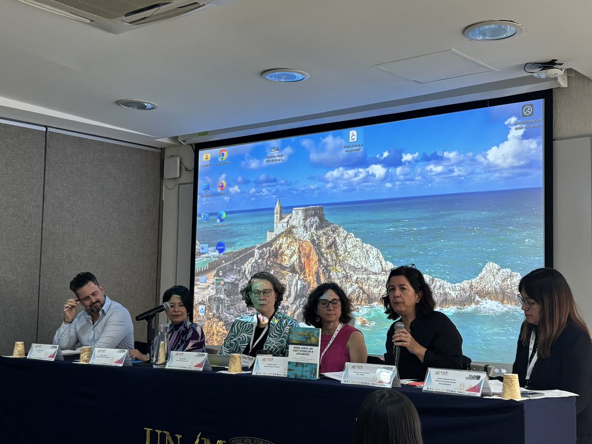 KAS_México (@kasmexiko) on Twitter photo 🎓 En el XIII Congreso Internacional de Ciencia Política de <a href="/AmecipOficial/">AMECIP_Oficial</a> se llevó a cabo la mesa “Género, democracia e igualdad en América Latina”, un espacio de diálogo con especialistas de distintas instituciones de la región.
🧵👇
#CongresoAMECIP2025 #KASMéxico 🎓 En el XIII Congreso Internacional de Ciencia Política de <a href="/AmecipOficial/">AMECIP_Oficial</a> se llevó a cabo la mesa “Género, democracia e igualdad en América Latina”, un espacio de diálogo con especialistas de distintas instituciones de la región.
🧵👇
#CongresoAMECIP2025 #KASMéxico