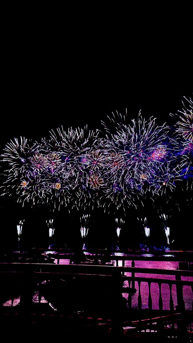Lupinus_1122's tweet photo. 熱海の花火🎆見てきました‼️ https://t.co/moYbcDxs51