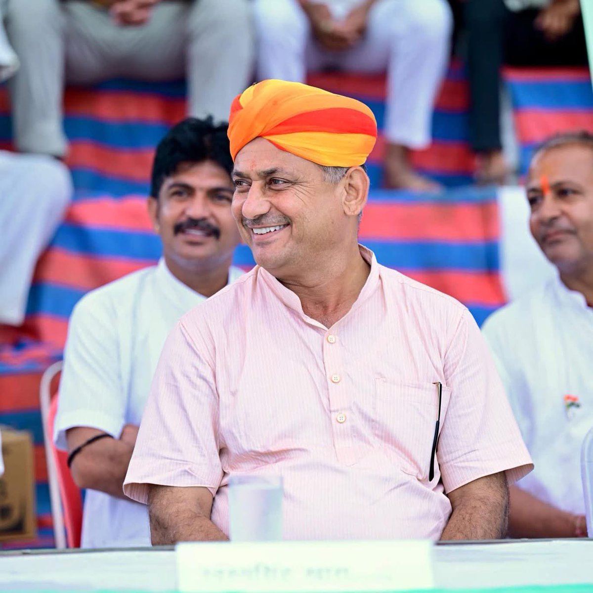 राजेंद्रसिंह भिंयाड़ (@rajendrabhinyad) on Twitter photo भाजपा के वरिष्ठ नेता स्वरूपसिंहजी खारा को जन्मदिन की हार्दिक बधाई एवं शुभकामनाएँ ।ईश्वर से आपके स्वस्थ एवं दीर्घायु होने की प्रार्थना करता हूँ ।<a href="/SSKharaBJP/">Swaroop Singh Khara</a> भाजपा के वरिष्ठ नेता स्वरूपसिंहजी खारा को जन्मदिन की हार्दिक बधाई एवं शुभकामनाएँ ।ईश्वर से आपके स्वस्थ एवं दीर्घायु होने की प्रार्थना करता हूँ ।<a href="/SSKharaBJP/">Swaroop Singh Khara</a>