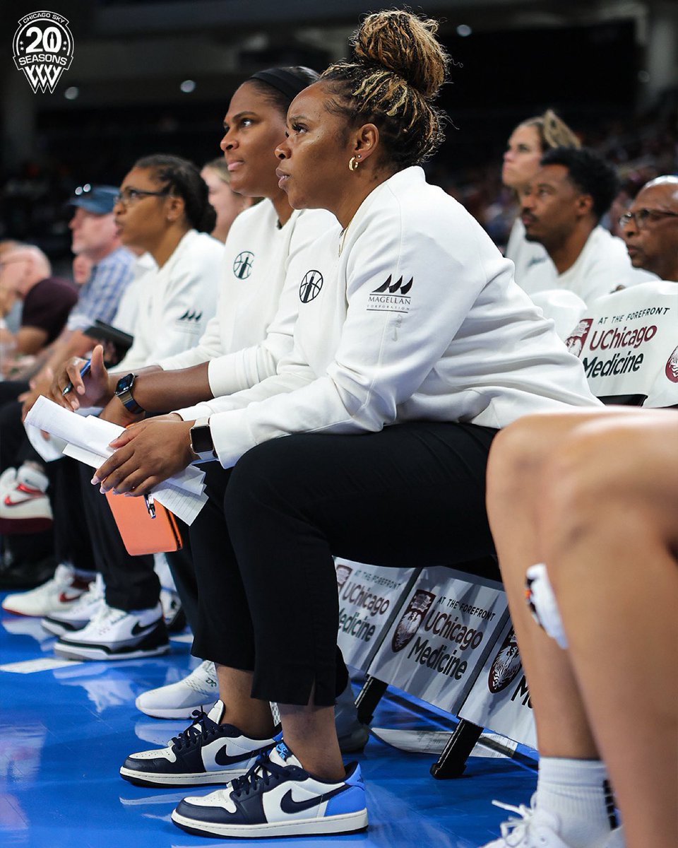 THEE CHAMP IS BACK. 👑

Welcome back, Coach Rena 🇳🇬🏆

#skytown