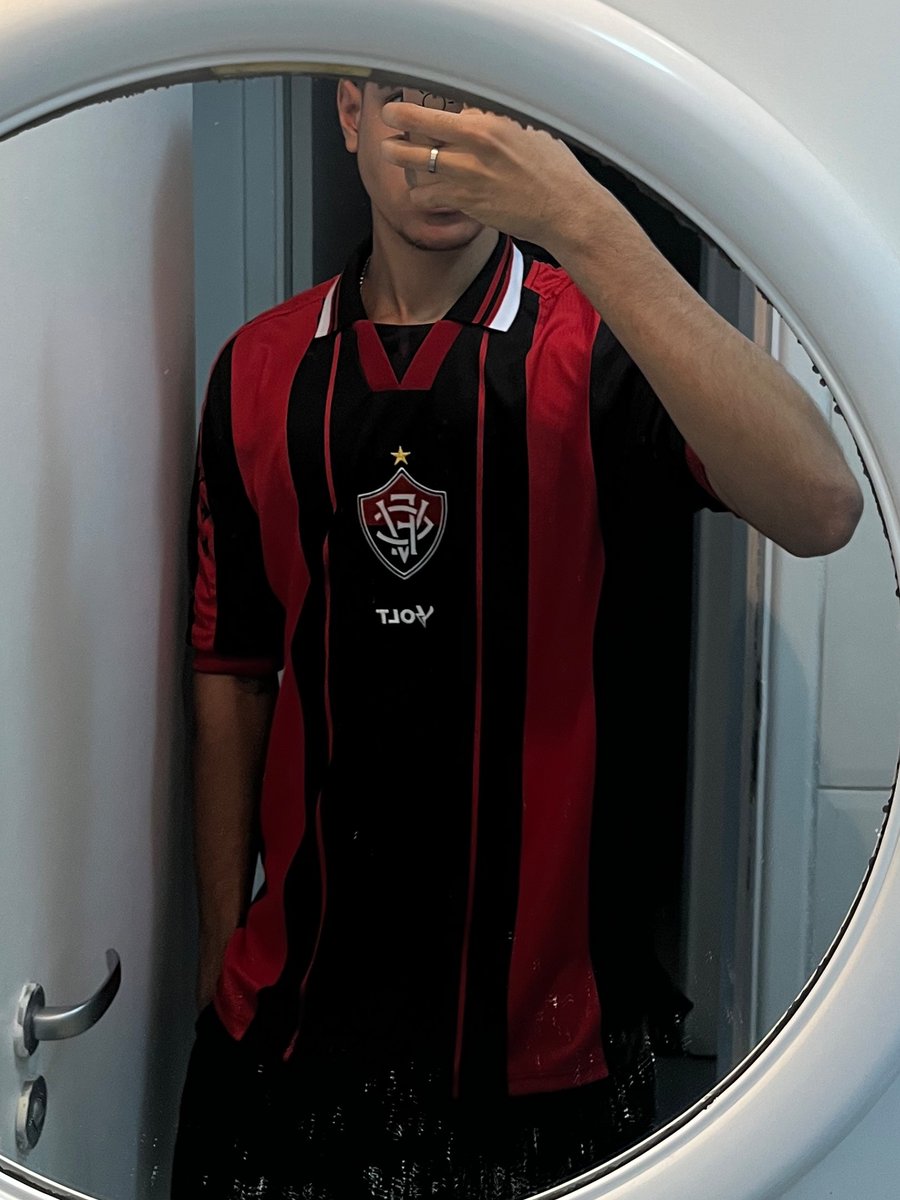 viajei nessa camisa aqui