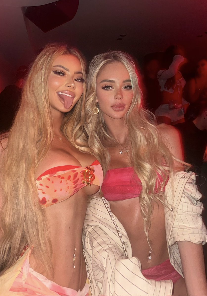 Met my twin in Mykonos 💘 <a href="/thebristern/">Bri Stern</a>