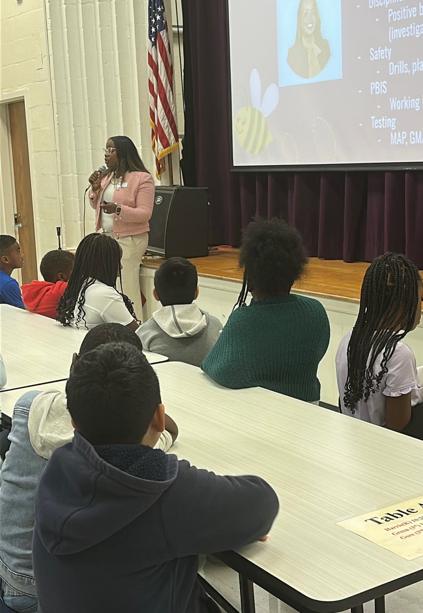 mrsj_cohen's tweet image. Setting expectations are crucial to ensure a strong start to the school year! A successful Hornet Meeting with the principal, MHWF, counselor, social worker, CSM, and I! We are all in this together #Interconnected ⚙️ #HamptonProud💛💜 @HES_HCS