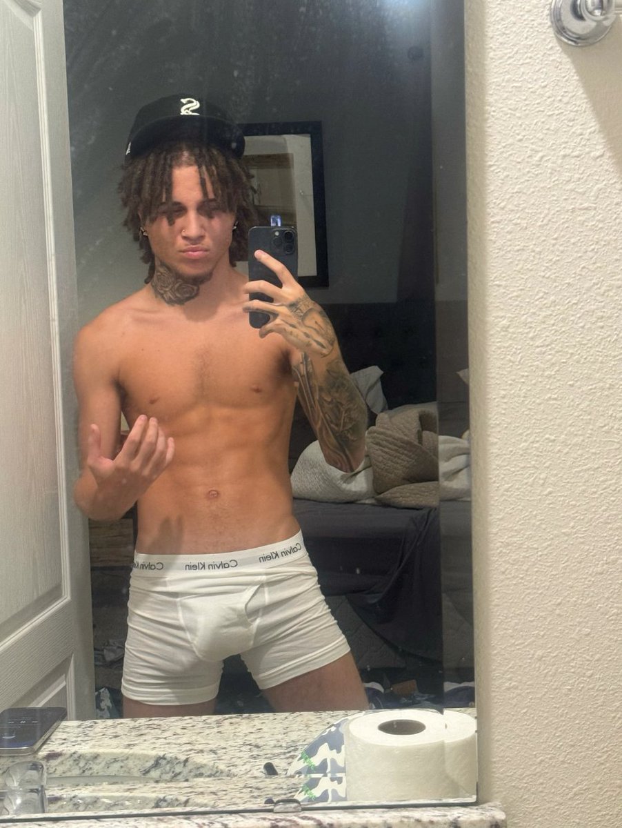 Anybody who comments "hi" unlocks every nudyz