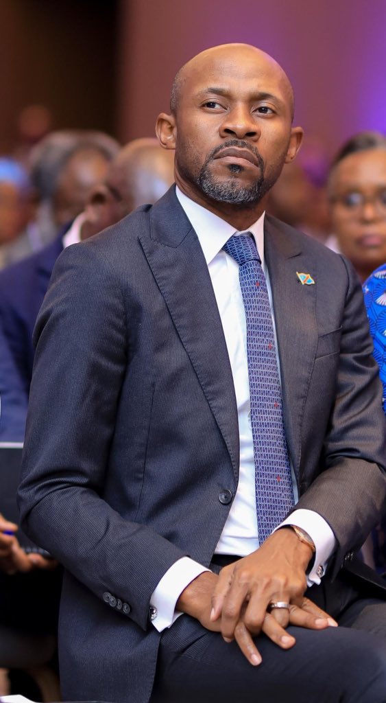 #RDC: L’Excellence n’est pas le fruit du hasard! Confiance renouvelée, l’histoire continue… <a href="/PatrickMuyaya/">Patrick Muyaya</a> Azala Zalaaaaaaaaa!!!
#CongolaisTelema