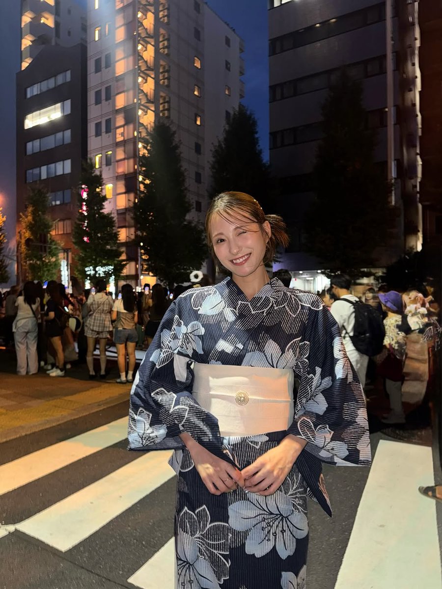 asplento's tweet image. 2025.7.26
久しぶりに浴衣を着て花火大会へ🎇🎇🎇特等席で見るおっきな花火に感動して思わず涙...🥲✨
とっても素敵な時間をありがとうございました🥹❤️

#隅田川花火大会 #浴衣 #花火大会 #夏の思い出 #特等席 #花火 #感動の瞬間 #花火の夜 #東京 #日本の夏 #浴衣姿 #花火観賞 #夏の風物詩 🥹❤️