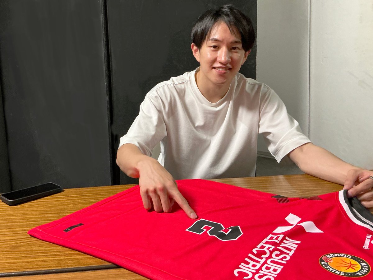 hummel(ヒュンメル公式 ) (@hummel_jp) on Twitter photo 名古屋ダイヤモンドドルフィンズの新ユニフォームは、選手3名が参画してくれ、最高のバスケユニと言いたい仕上がりに:-))
hummel.co.jp/feature/detail…
#ドルフィンズ #ヒュンメルユニフォーム <a href="/imimk30/">今村佳太 Keita Imamura</a> 名古屋ダイヤモンドドルフィンズの新ユニフォームは、選手3名が参画してくれ、最高のバスケユニと言いたい仕上がりに:-))
hummel.co.jp/feature/detail…
#ドルフィンズ #ヒュンメルユニフォーム <a href="/imimk30/">今村佳太 Keita Imamura</a>