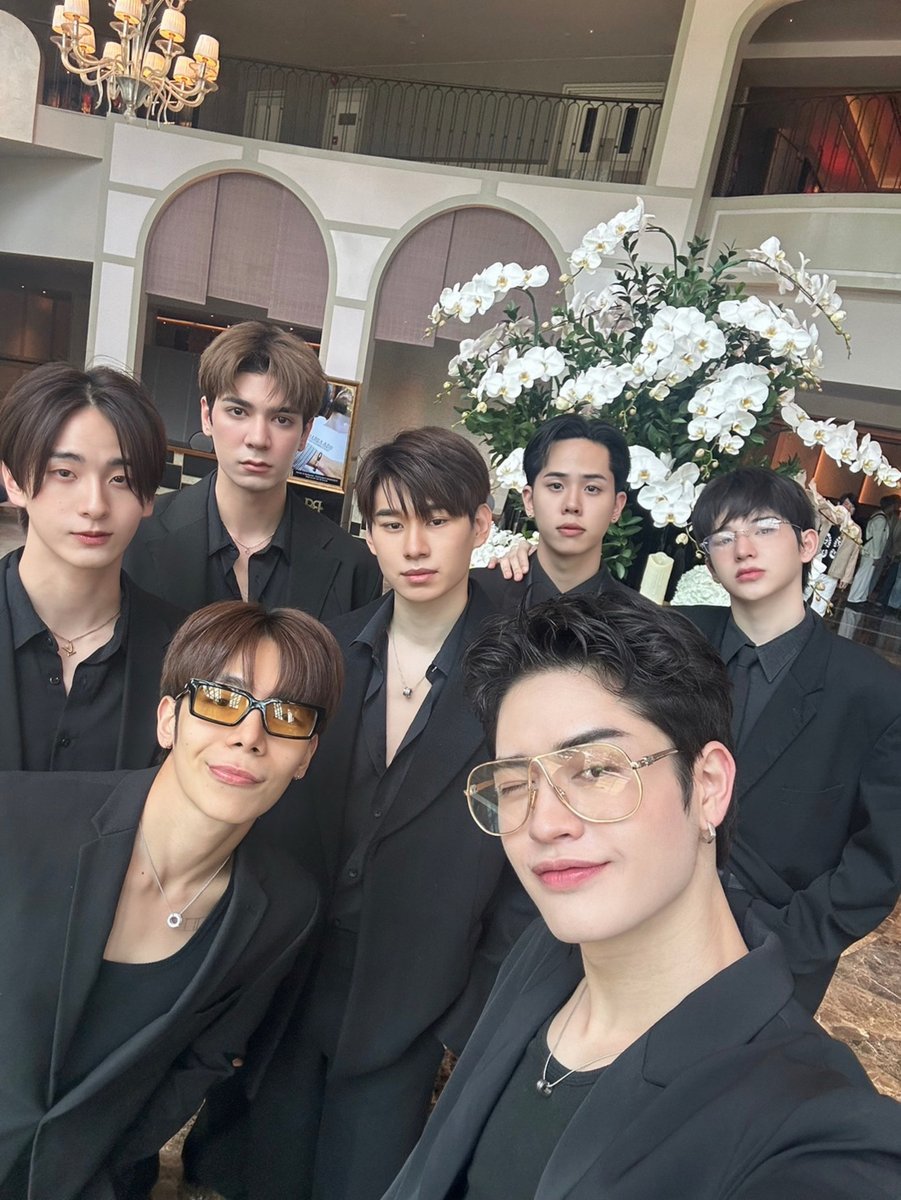 Xin chào 🇻🇳
ATLAS has landed in Ho Chi Minh City and we’re ready to light it up. See you tomorrow on stage! 🔥

📅 9 AUGUST 2025
📍 Capital Theatre Ho Chi Minh, Vietnam

#HelloBoysssAsiaTour
#HelloBoysssinHoChiMinhCity
#ATLAS_th #ATLASth
#XOXOentertainment 
#TPOP