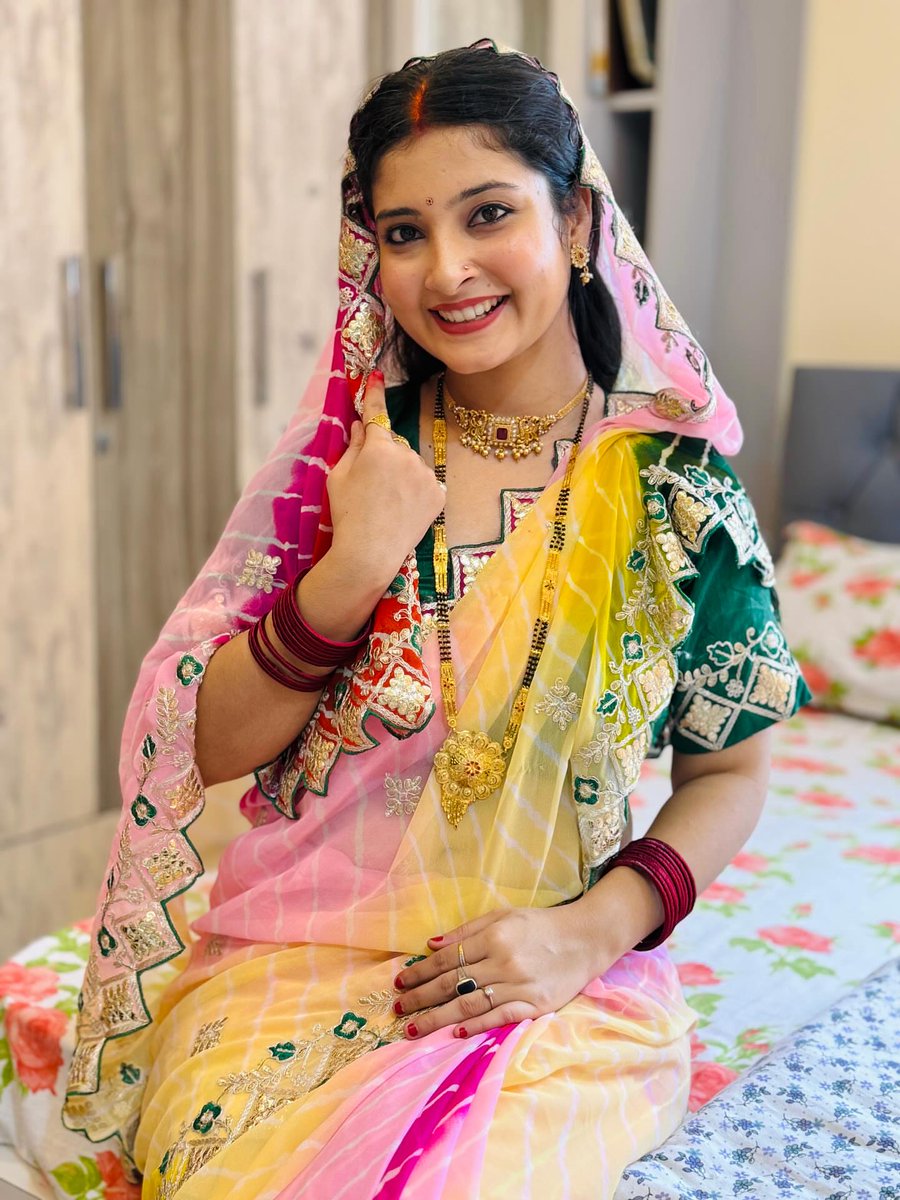 संस्कारी बहु को बड़ा लंद चाहिए 
जिसके पास है वो रीट्वीट और फॉलो करे