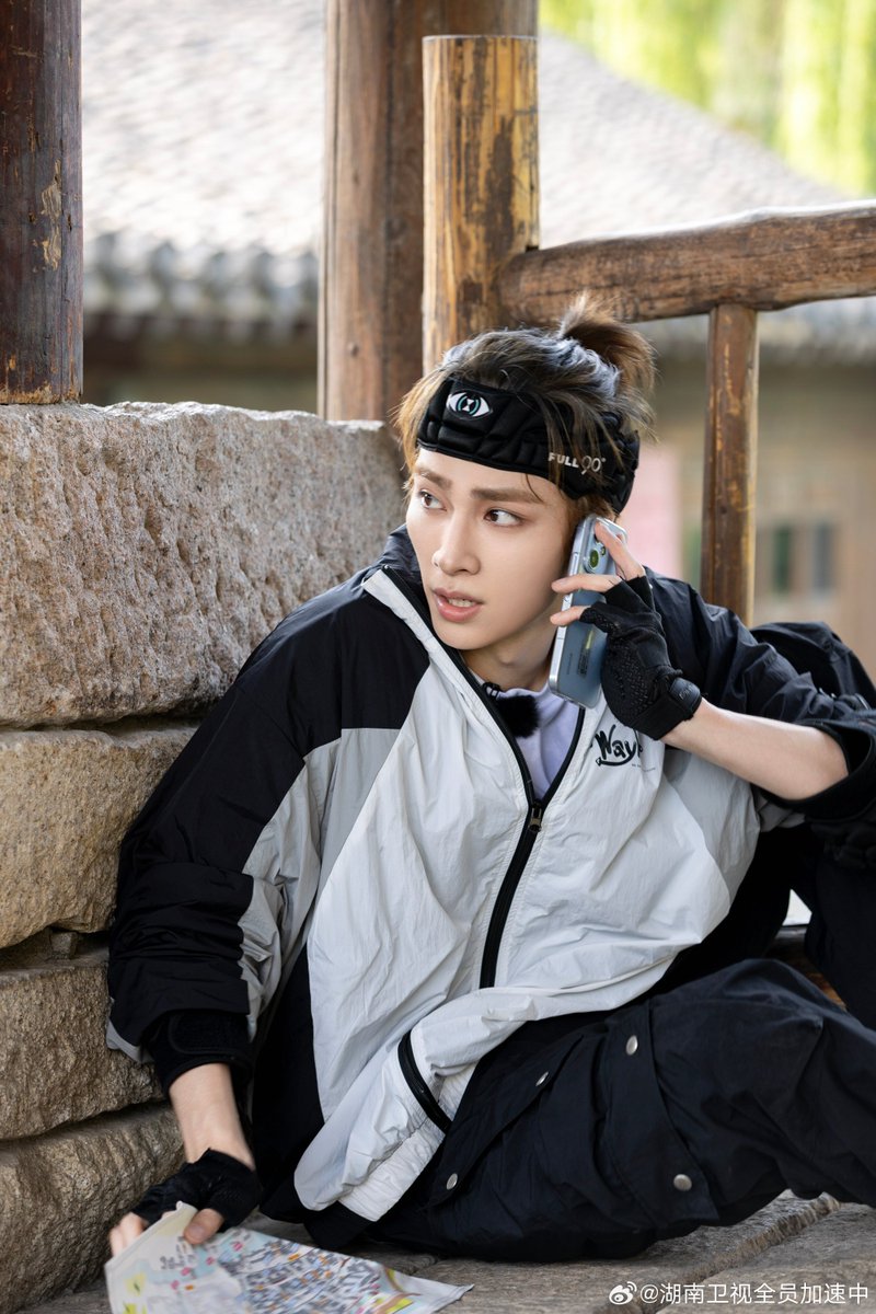 Run for Time Weibo Update with #WayV

THE WAIT IS OVER! WayV are finally hitting the Run for Time Special! 🏃‍♂️

📅 Aug 9, 2025
⏰️10 PM CST
📺 Mango TV App 
📺 youtu.be/BnxY5lbpUgg?si…

 #WayV #威神V <a href="/WayV_official/">WayV</a>