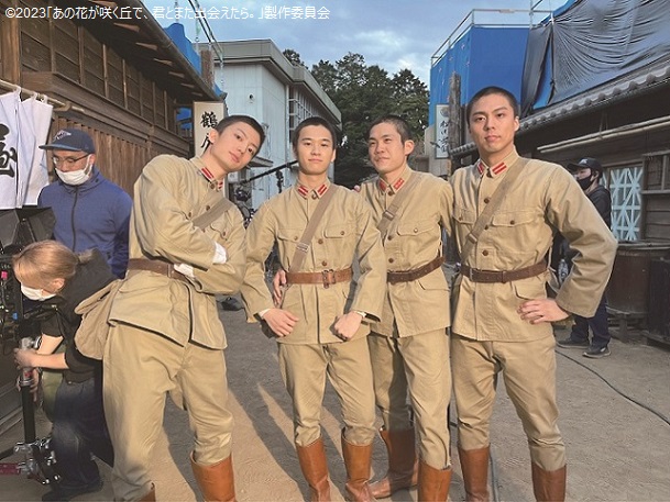 kinro_ntv's tweet image. 彰の仲間たち。
陽気な石丸(21)役は #伊藤健太郎 さん
一番末っ子の板倉(18)役は #嶋﨑斗亜 さん
部隊のリーダー的存在の寺岡(32)役は #上川周作 さん
代々陸軍家系の加藤役は #小野塚勇人 さんです

#金曜ロードショー
#映画あの花