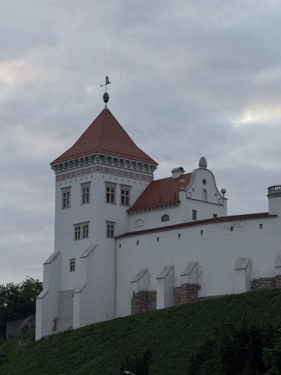 Дачу вот себе прикупила … )😎