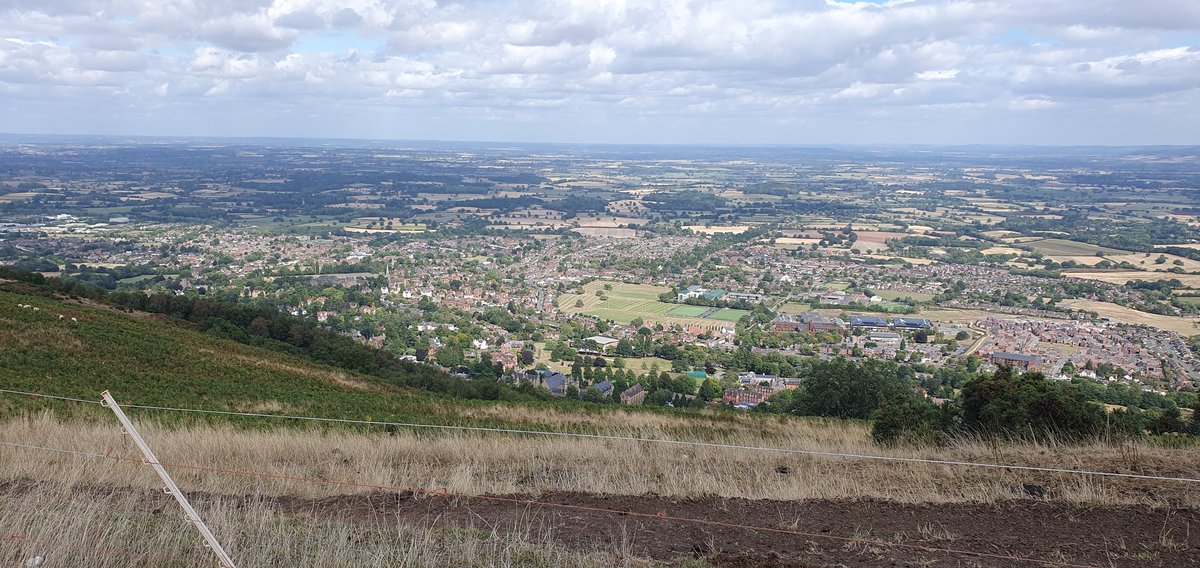 #fingerpostfriday from a recent visit to the wonderful Malvern Hills, with some fantastic views.
